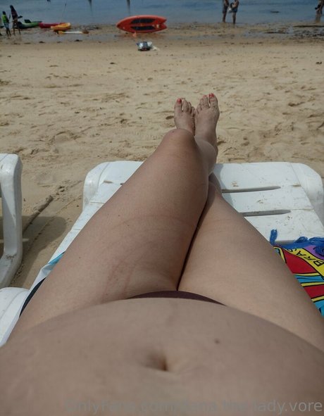 dana the lady vore modèle pornographique photo