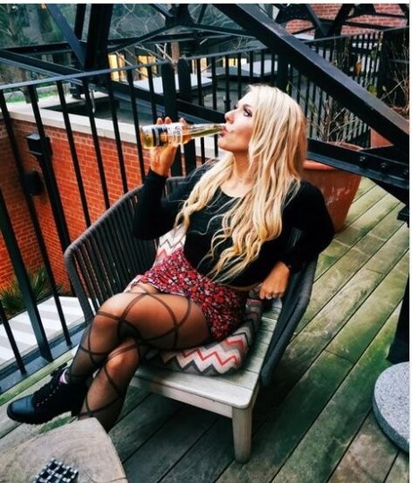 Session Moth Martina actrice de sexe galerie