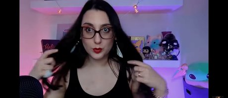 ASMR Alysaa star du porno xxx galerie