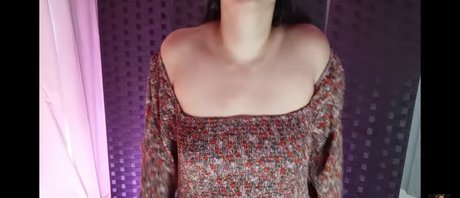 ASMR Alysaa star du porno chaud img