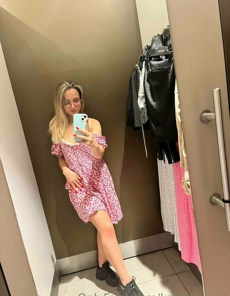 kristin lewis actrice exclusive des photos