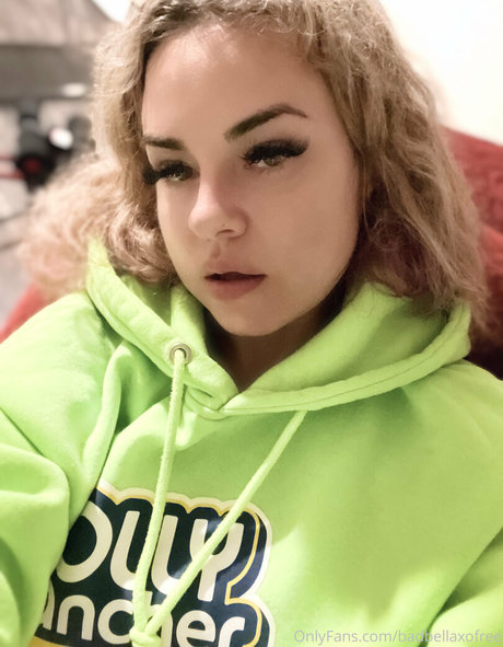 badbellaxofree étoile exclusive image