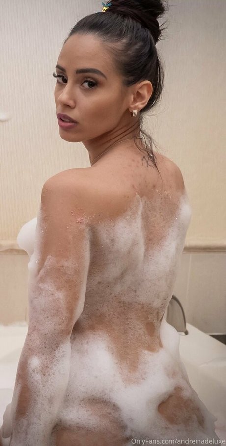 queenkano jolie actrice photos