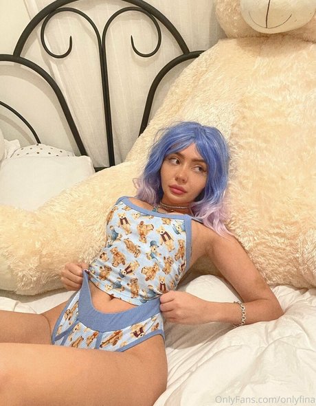 onlyfina modèle image