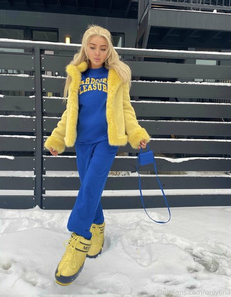 onlyfina belle actrice des photos