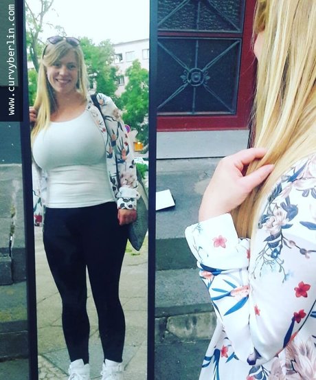 Laura Katz modèles nus images