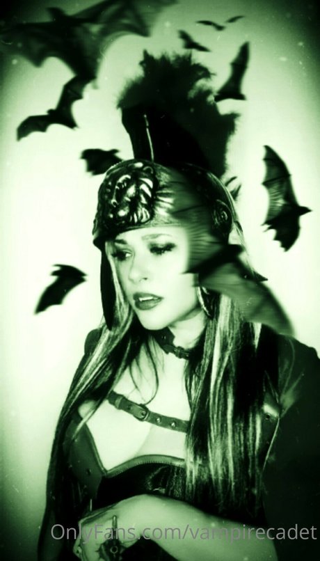 Vampire Cadet star du porno de haute qualité galeries