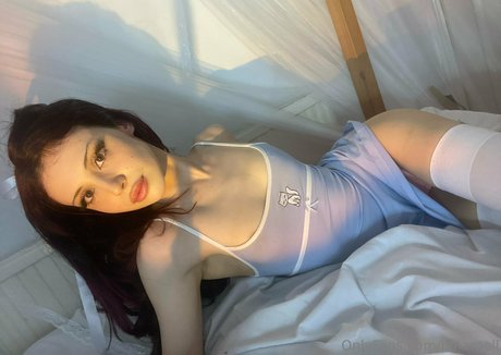 Mina Bell sexe de star du porno archive