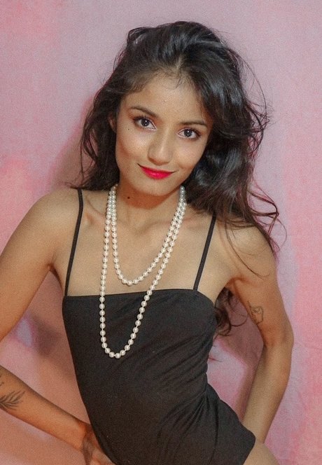 Viva Athena actrice chaude images