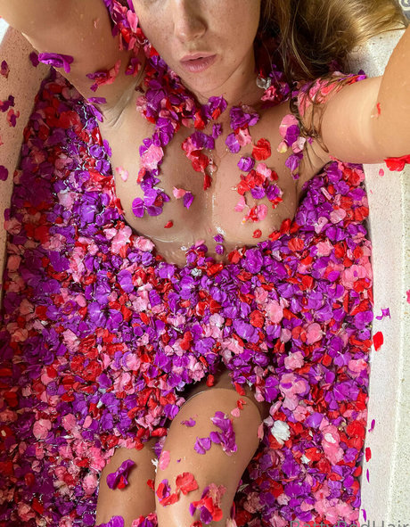 batty red hair modèle chaud images