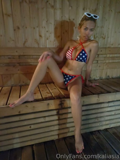 Kaliasia star du porno en haute qualité galeries