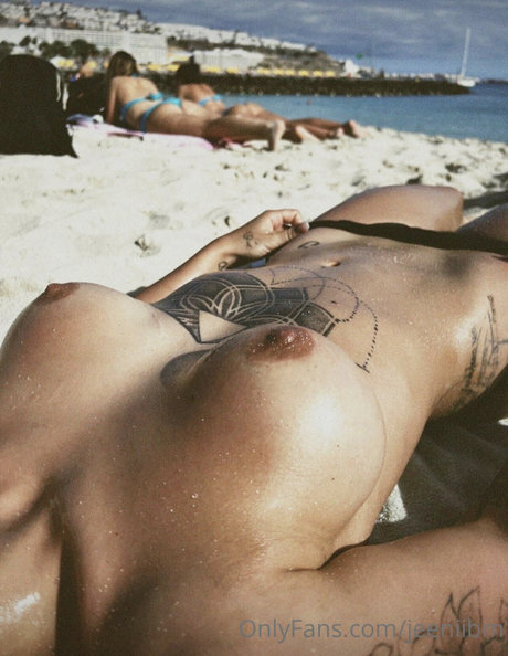 Jeeniibm modèle de sexe images