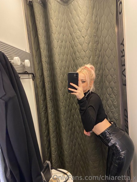 Chiaretta étoile de l'art galeries