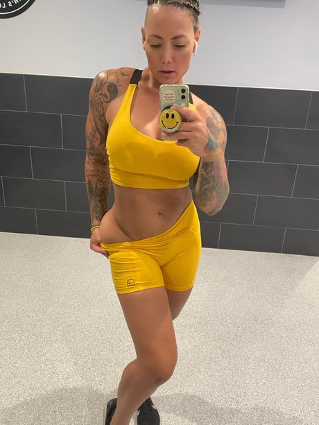 Miss Lindsay Q modèle images