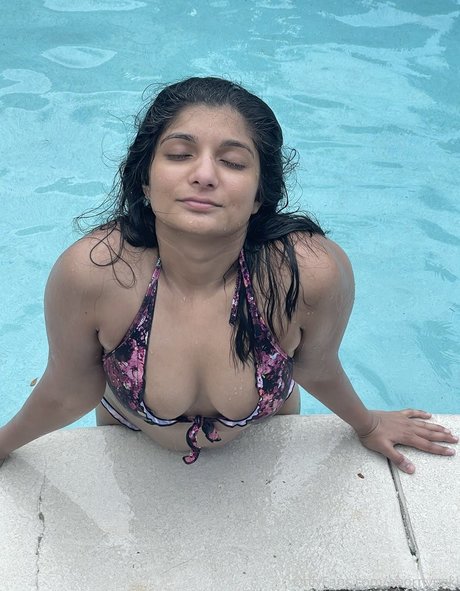 Ahornypaki actrice libre img