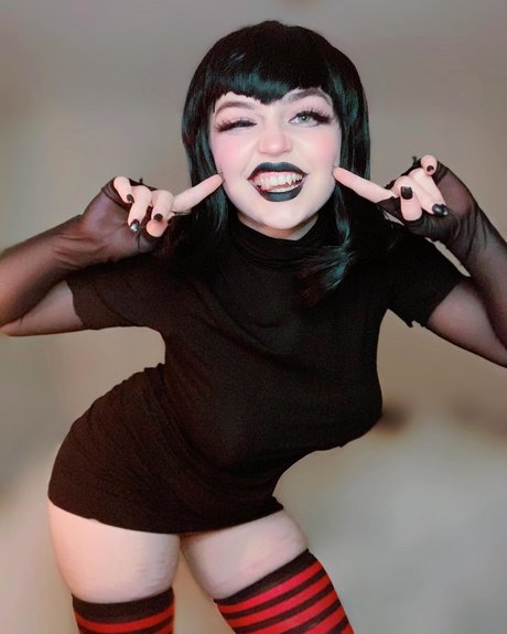 Queen Nephilim modèle porno galerie