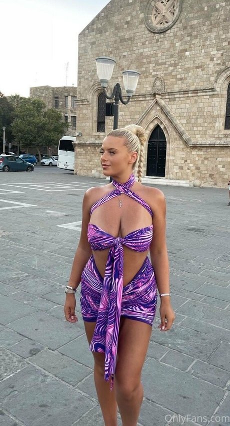 Apollonia Llewellyn star du porno chaude image