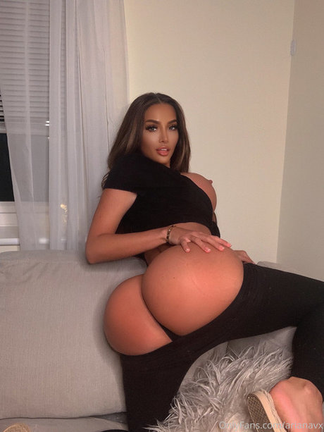 selfie pawg uniquementfans beau haut des photos