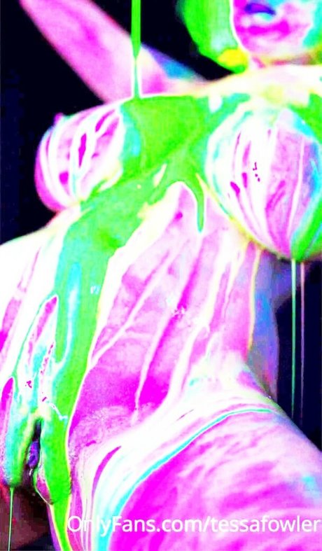 Tessa Fowler sexe star photos