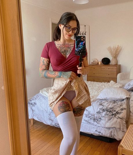 Prunette star du porno de haute qualité image