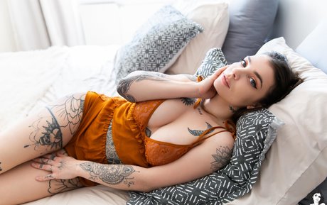 Pia Lora star du porno gratuite galeries