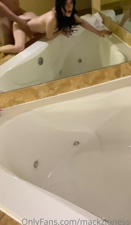 Mackenzie Jones étoile de haute qualité photo