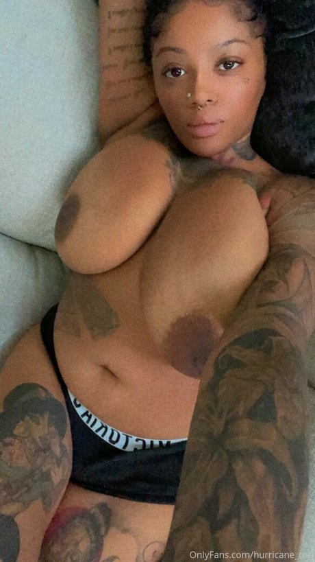 femmes musclées onlyfans chaud adulte image