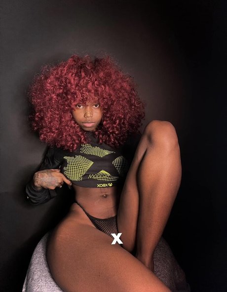 Quediaz nus star du porno images