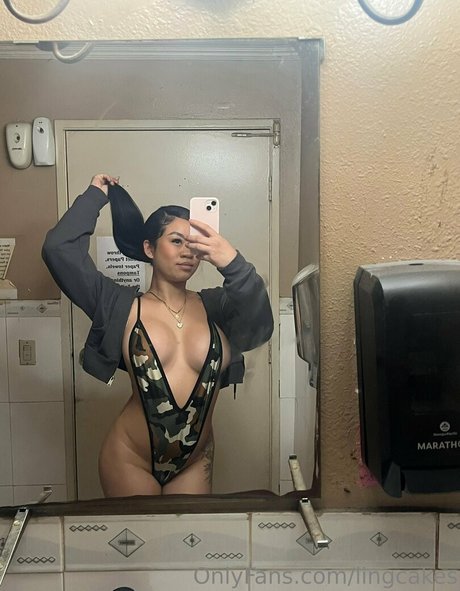 lingcakes actrice sexy photo