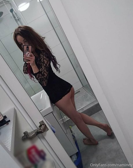 Namineyy star du porno adulte photo