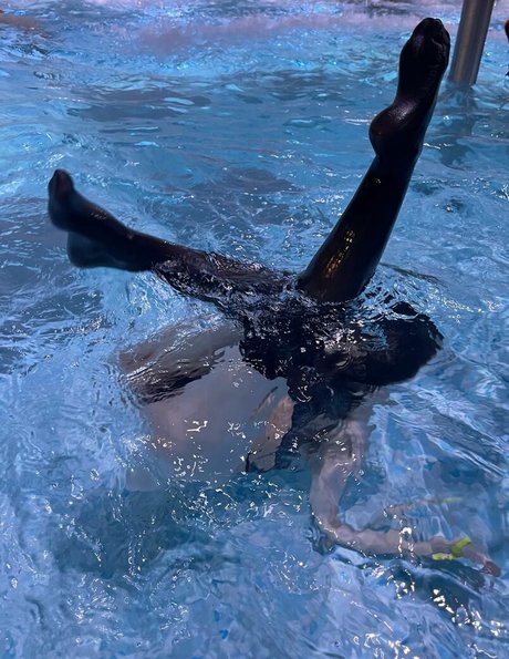 Ocumi modèle nu galeries