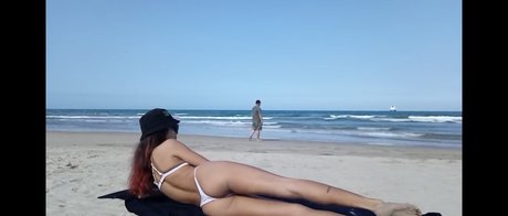 Nooneoneonone joli modèle collection