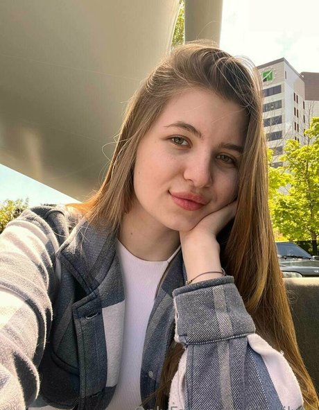 lily lilylu star du porno xxx img