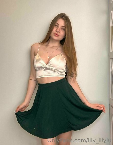 lily lilylu nus star du porno galerie