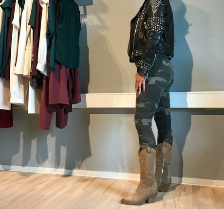 professeur débène onlyfans haut archive