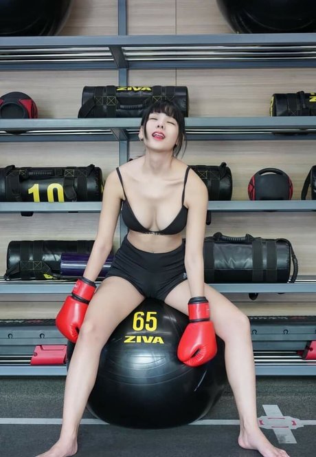 fans de travestis uniquement art gratuit collection