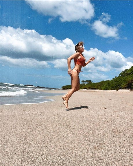 Victoria Koblenko actrice nue photo