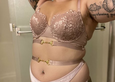 erynn modèle adulte images