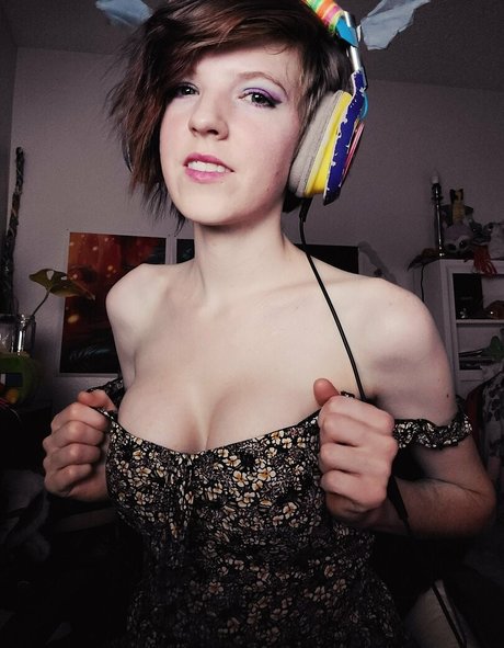 vvowzerz actrice xxx img