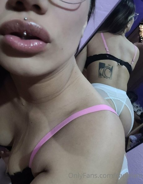 canelam actrice érotique galeries