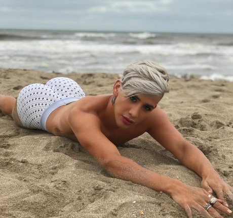 Brian Paz jolie actrice photos