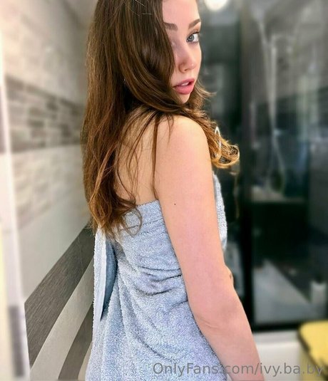 ivy ba by star exclusive galerie