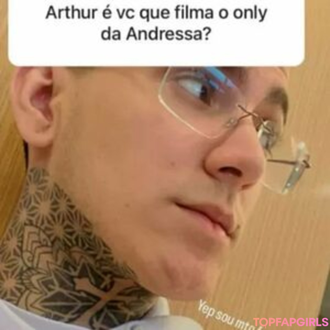 Andressa Urach Criou Um haut étoile collection