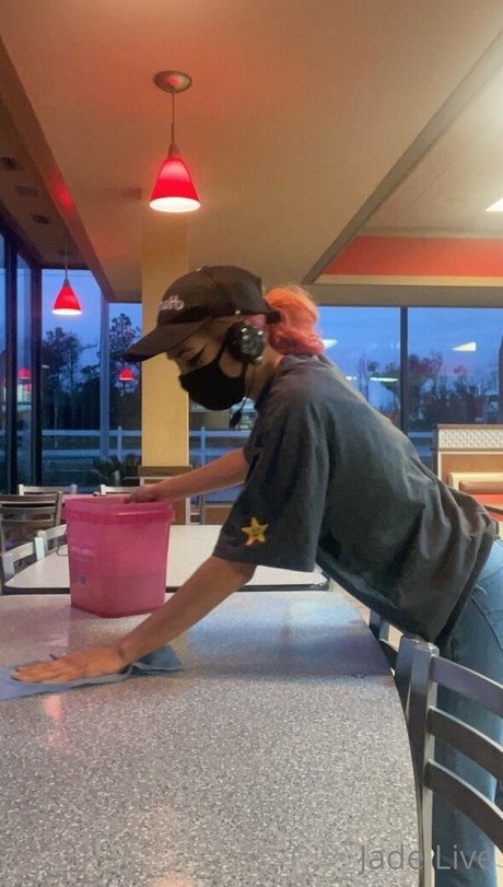 Jadelive actrice de nus images