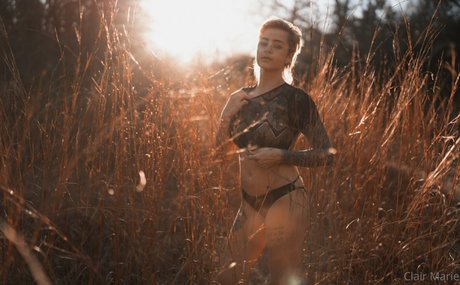 Clair Marie modèle pornographique des photos