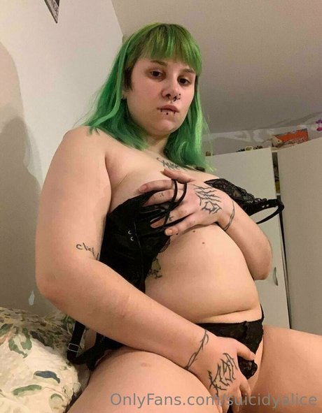 suicidyalice star pornographique archive