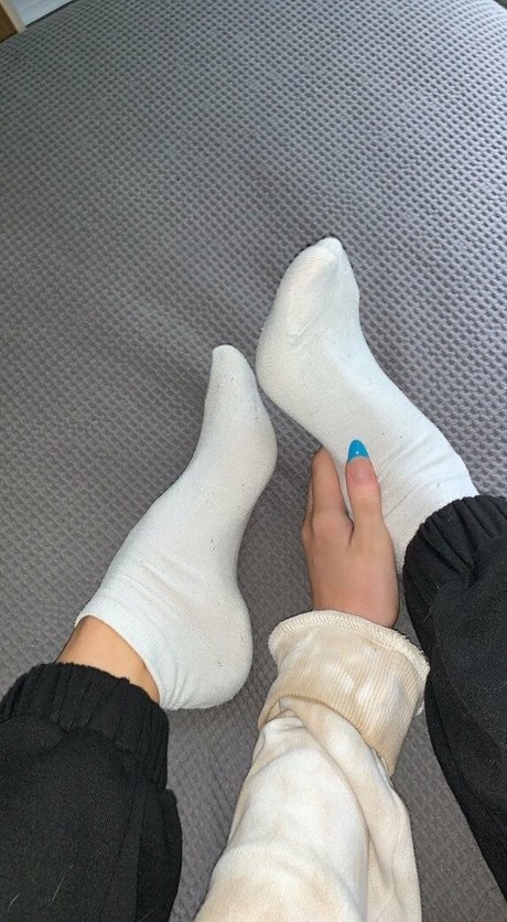 unigirlfeet actrice exclusive photos