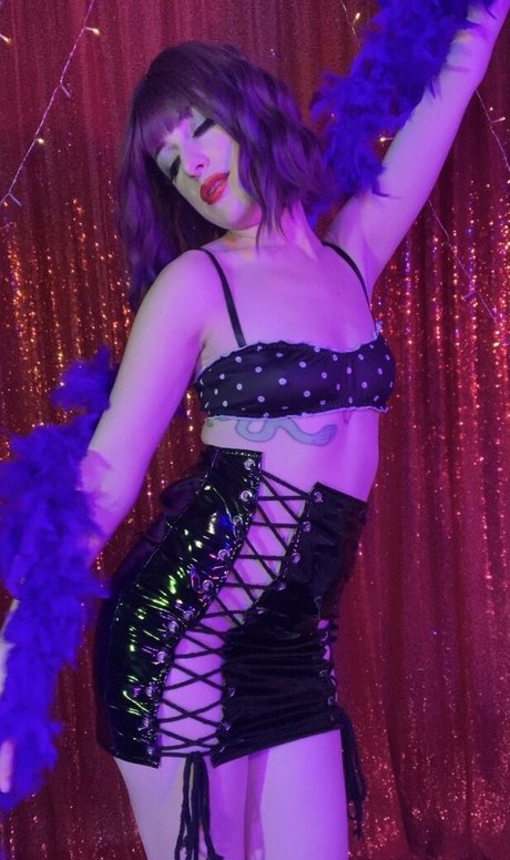 violet de beauvoir star du sexe photo