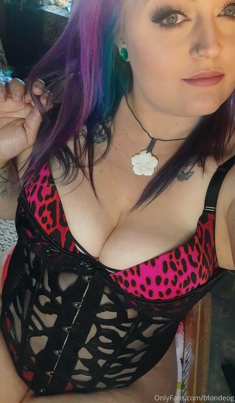 blondeog xxx étoile image