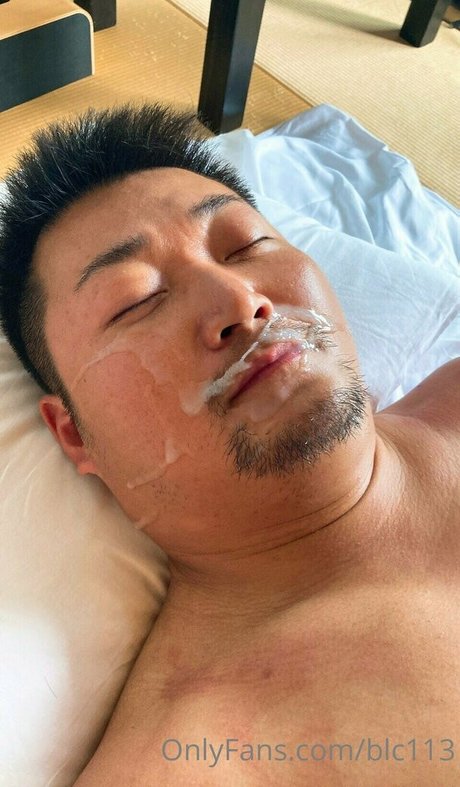 blc113 modèle chaud photos